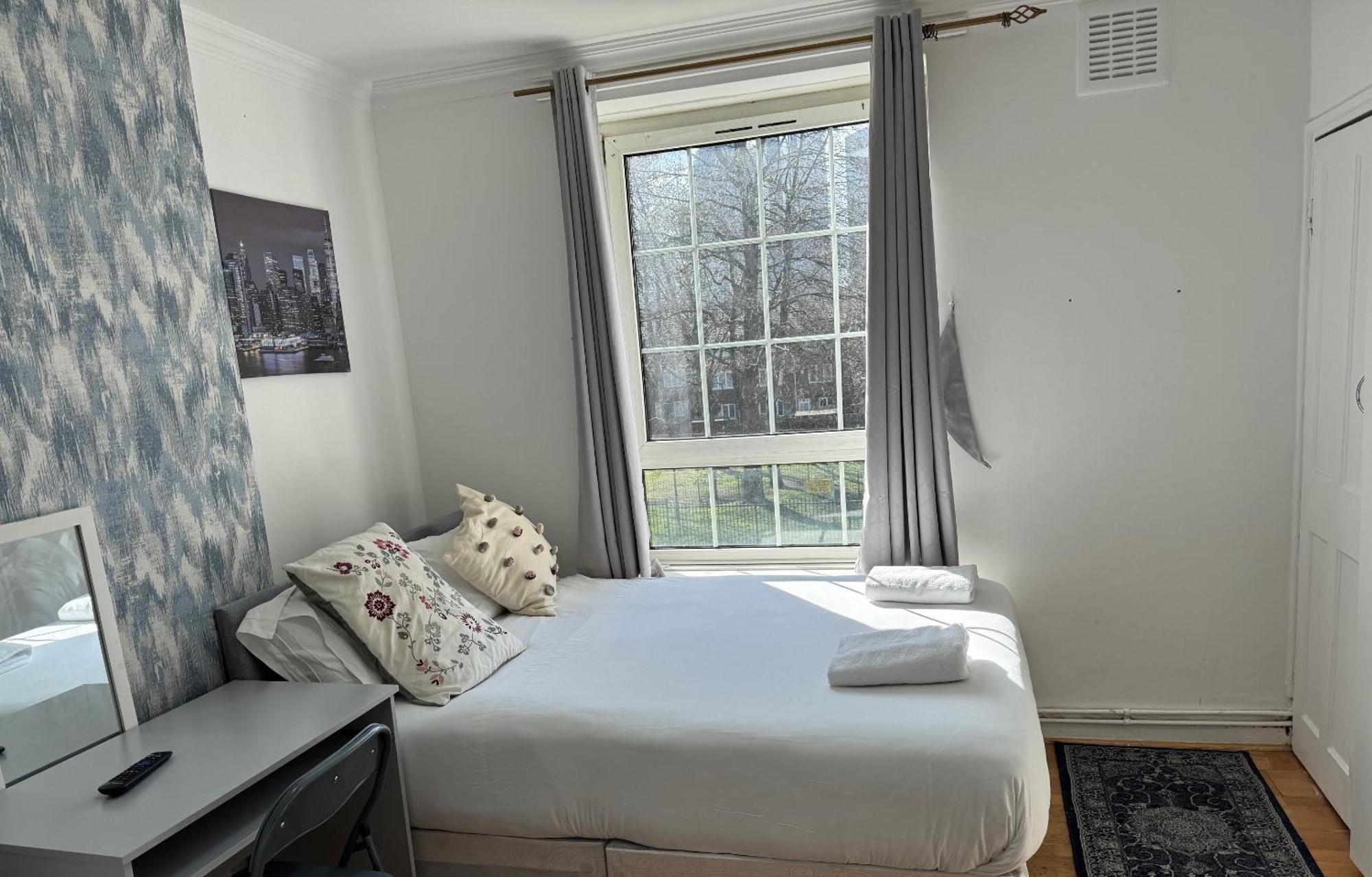 Budget Grey House London Bagian luar foto