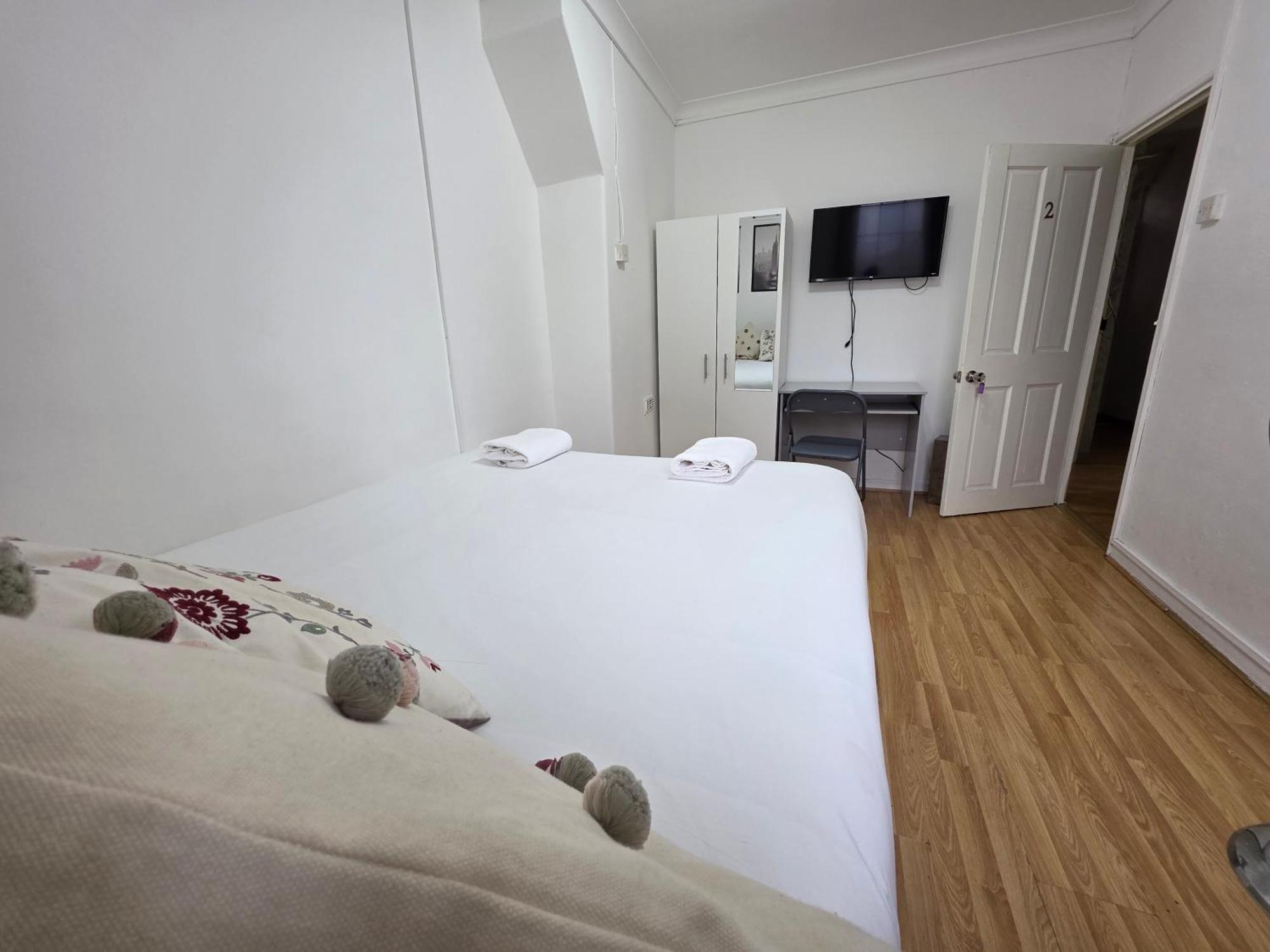 Budget Grey House London Bagian luar foto